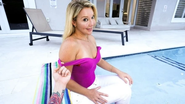 Пасынок вылечил стресс мачехи жёстким трахом после ссоры и кончает она как шлюха! (Русский перевод)