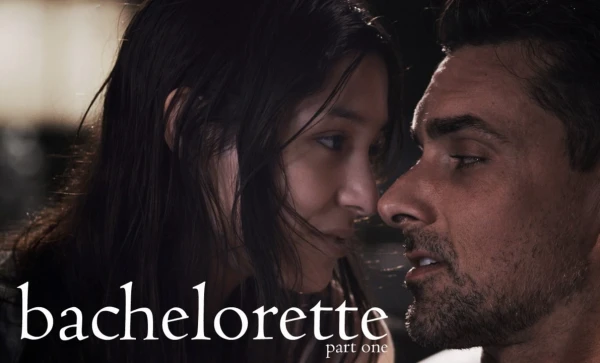 Дядя трахает 19-летнюю племянницу Лейлу вместо просмотра с ней порно и награждает зазнобу спермой!